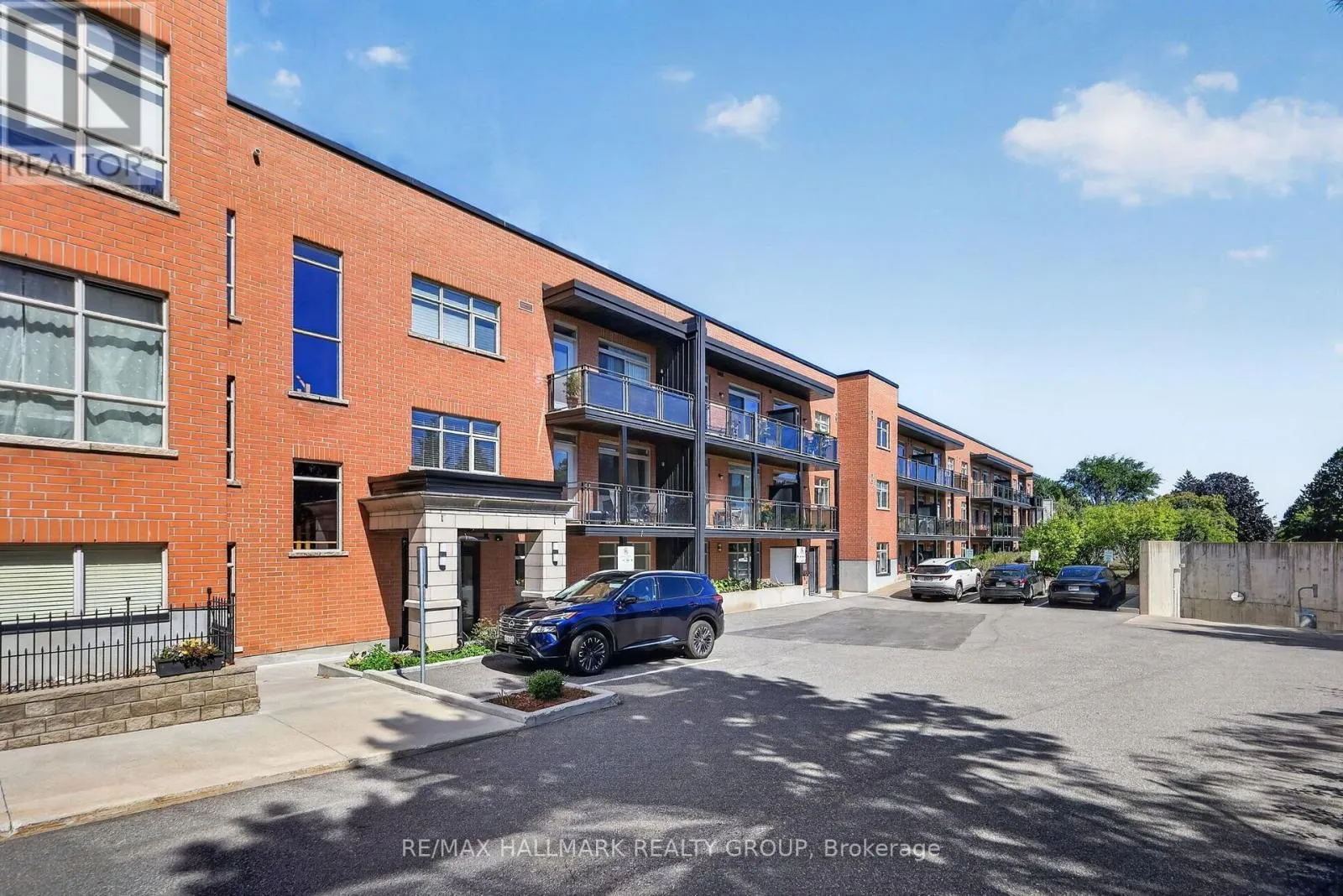220 - 3684 FALLOWFIELD ROAD