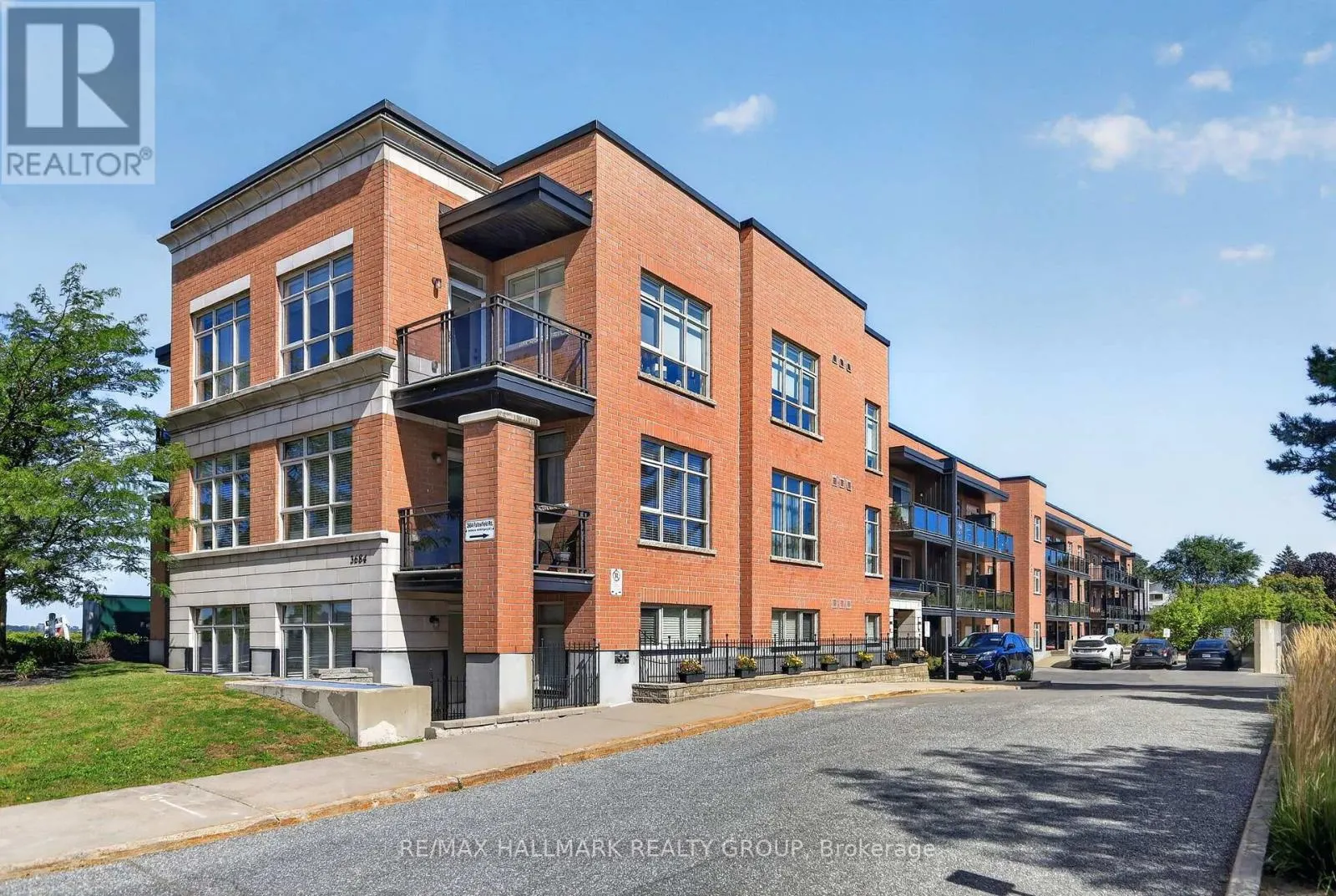220 - 3684 FALLOWFIELD ROAD