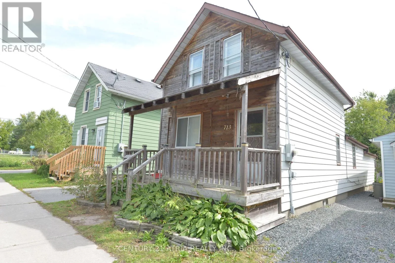 713 CHAMBERLAIN STREET