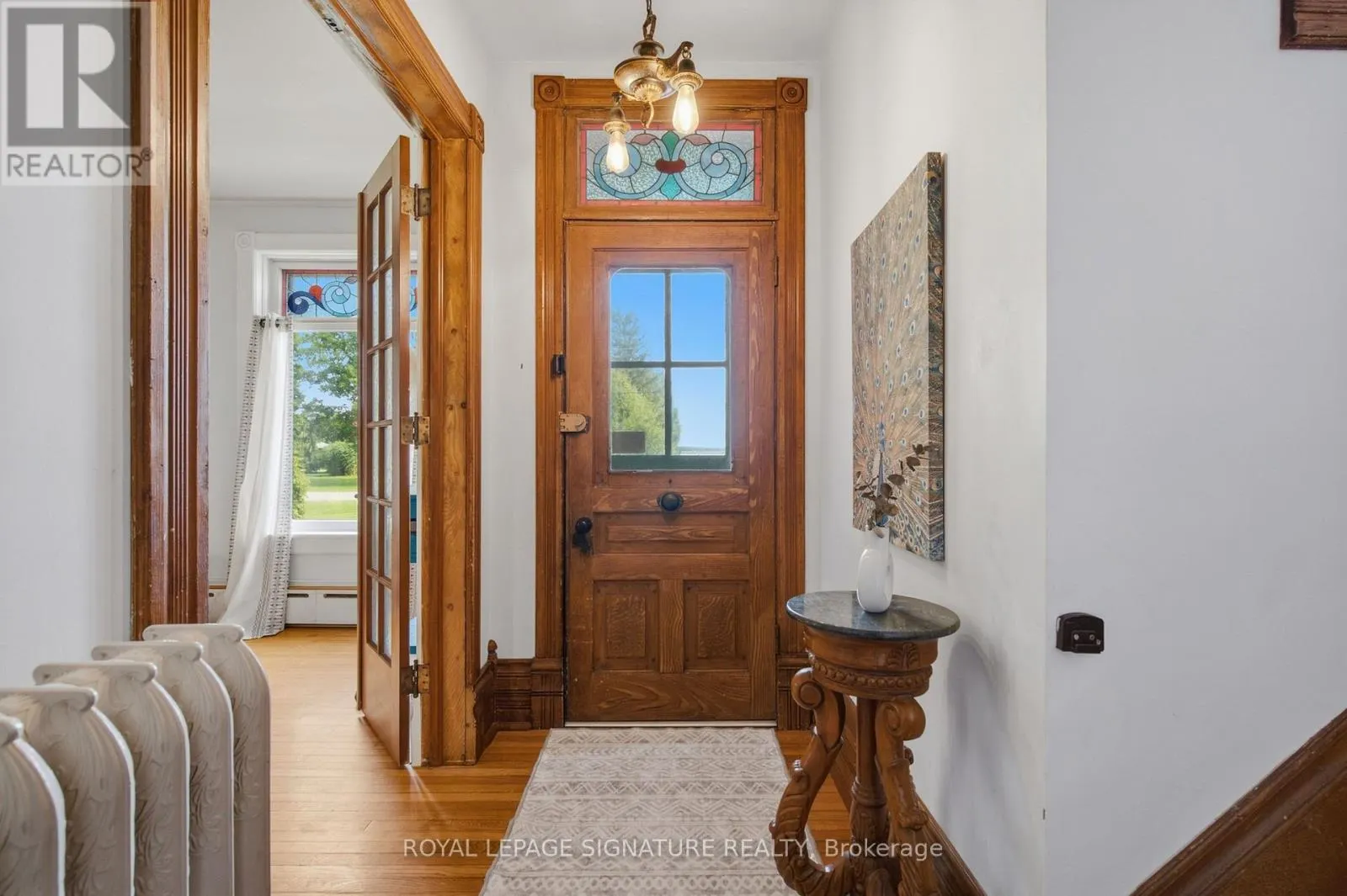136 KING STREET S