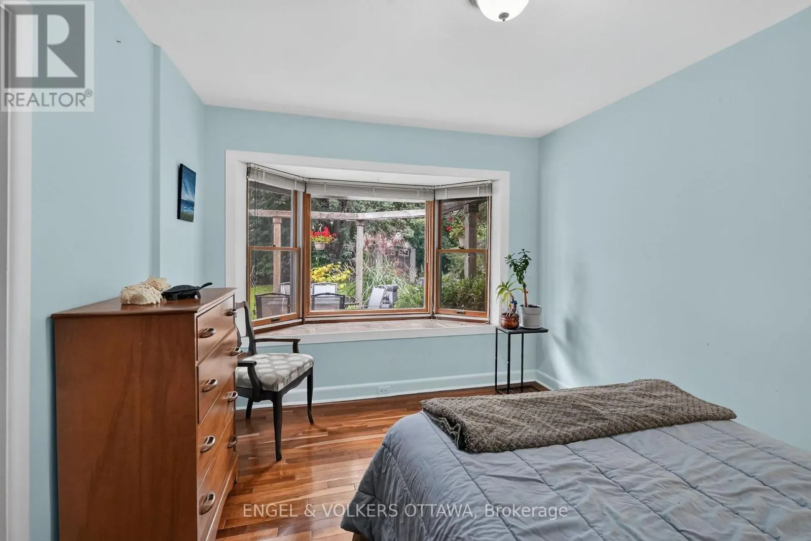 250 FAIRCREST ROAD