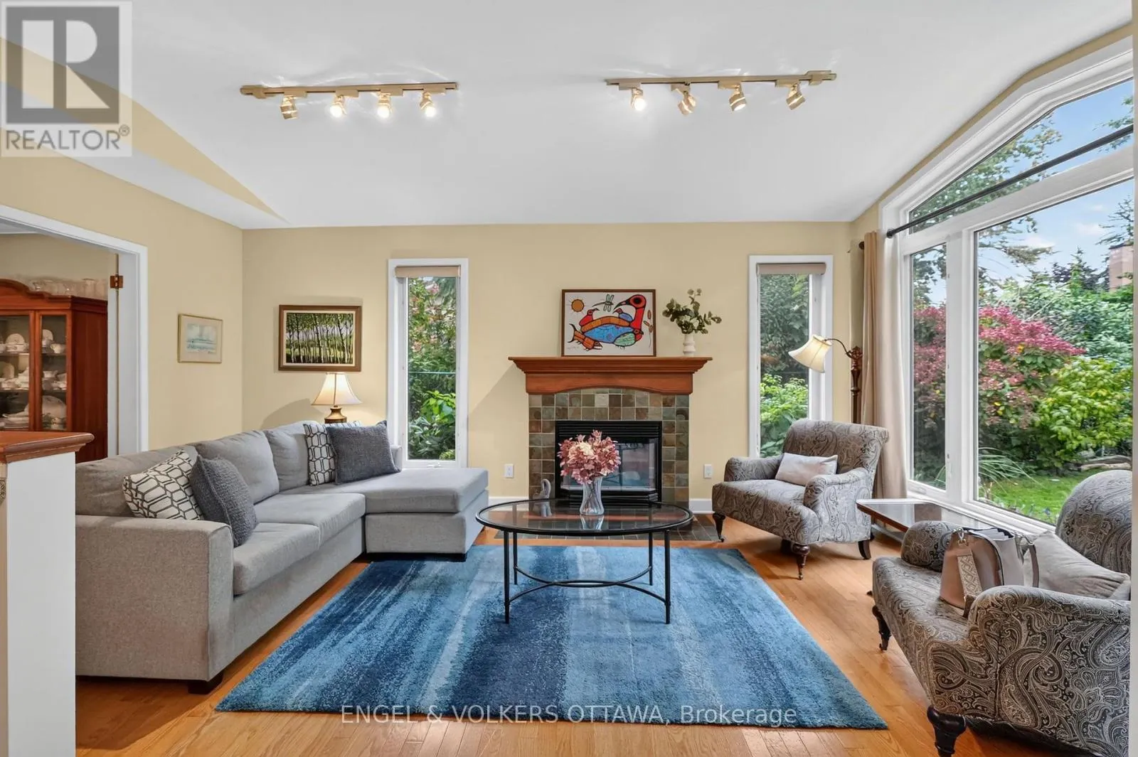 250 FAIRCREST ROAD
