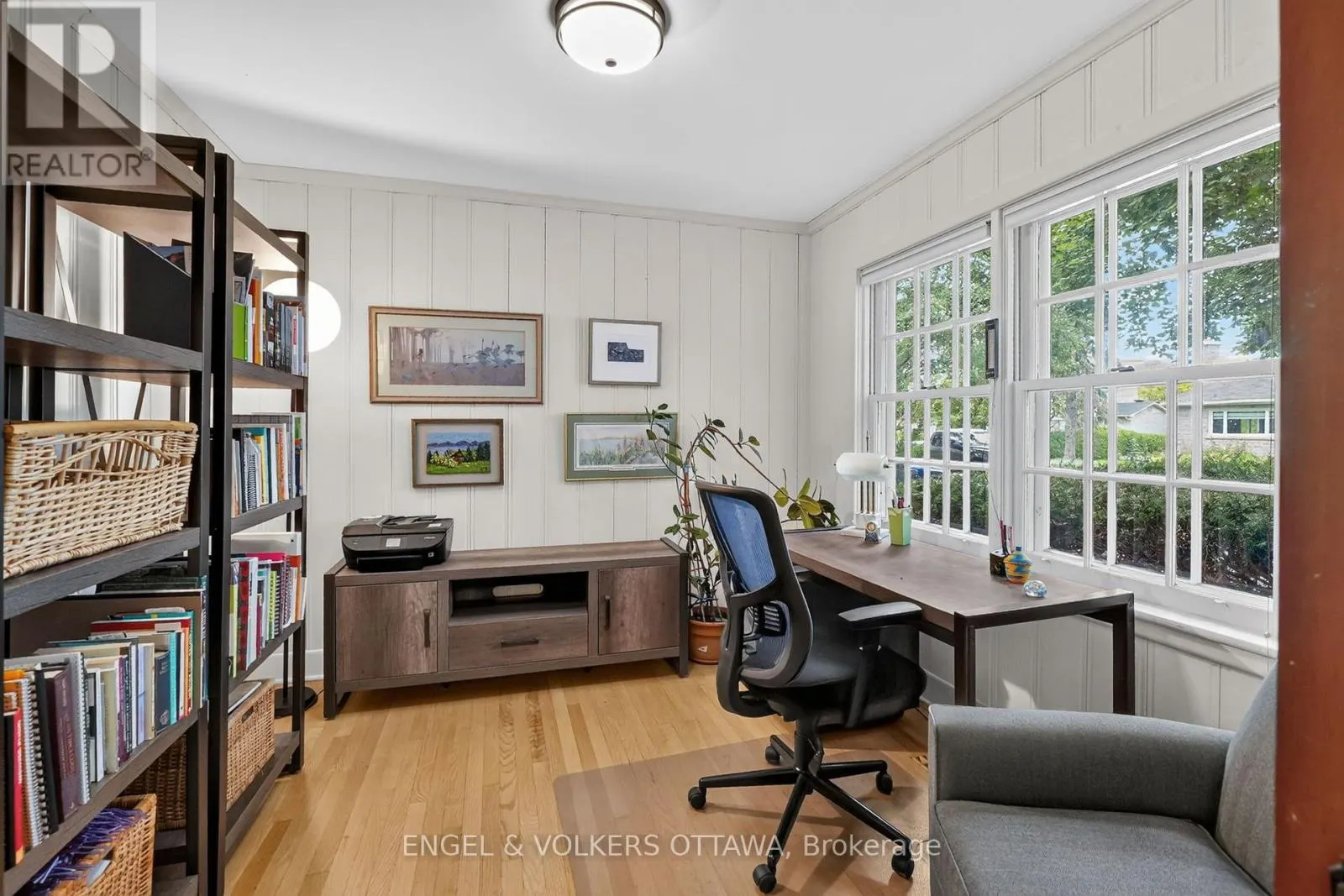 250 FAIRCREST ROAD