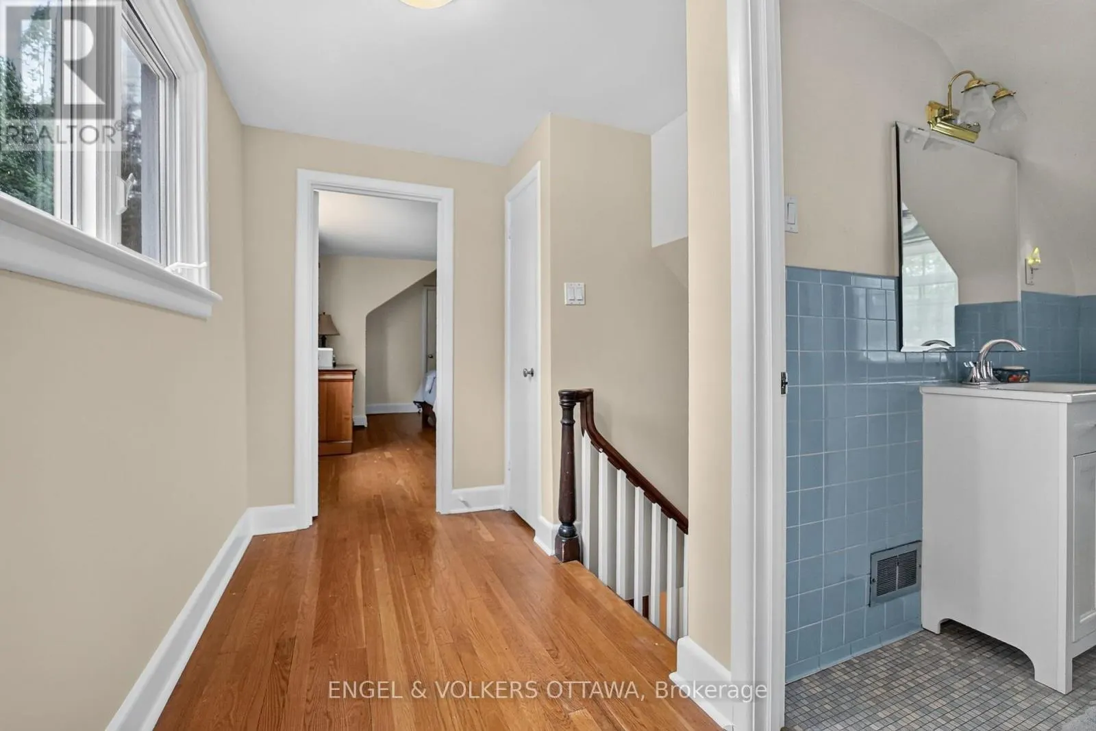 250 FAIRCREST ROAD