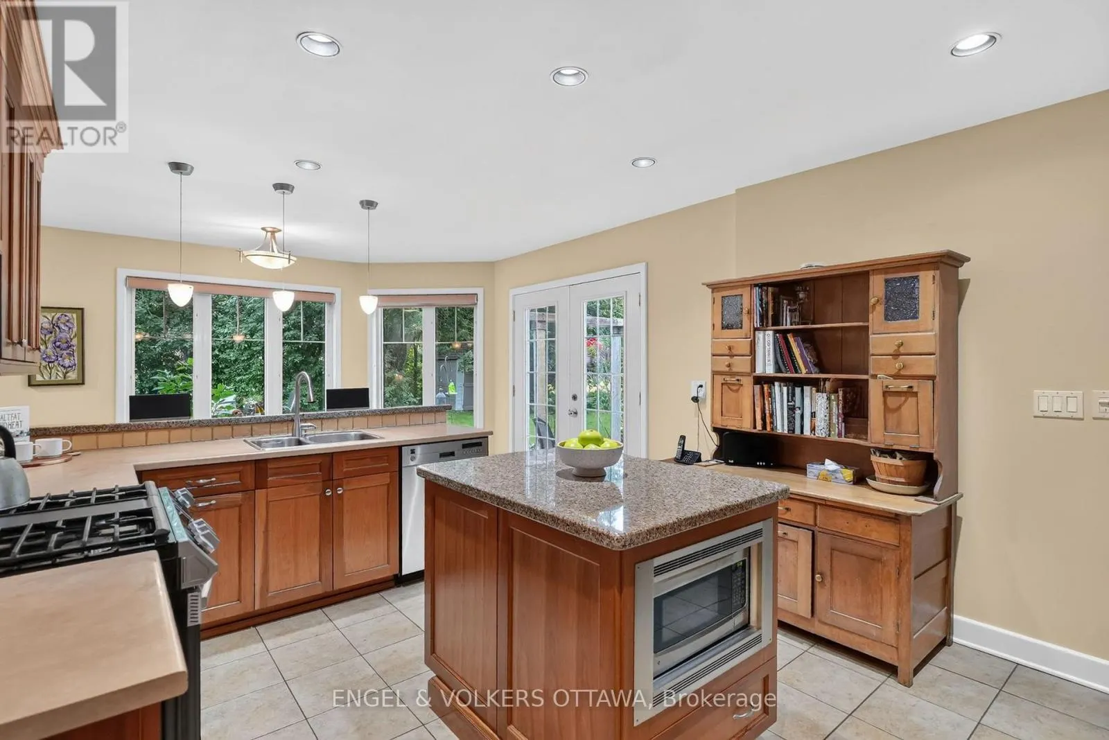 250 FAIRCREST ROAD