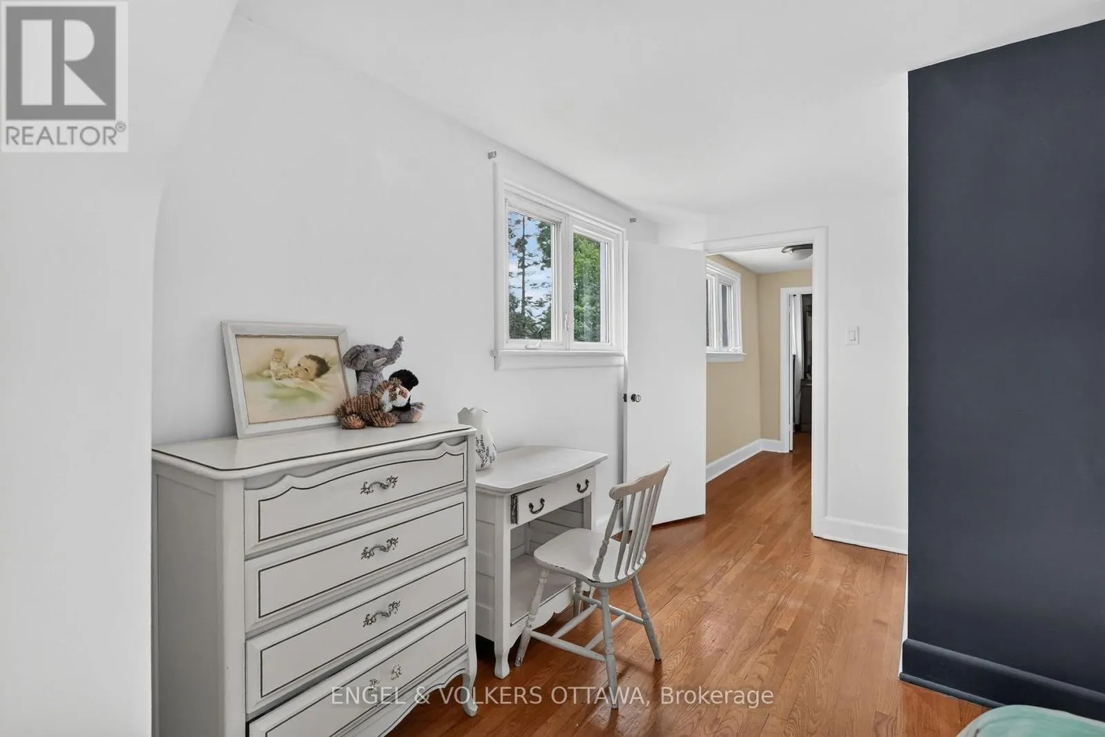 250 FAIRCREST ROAD