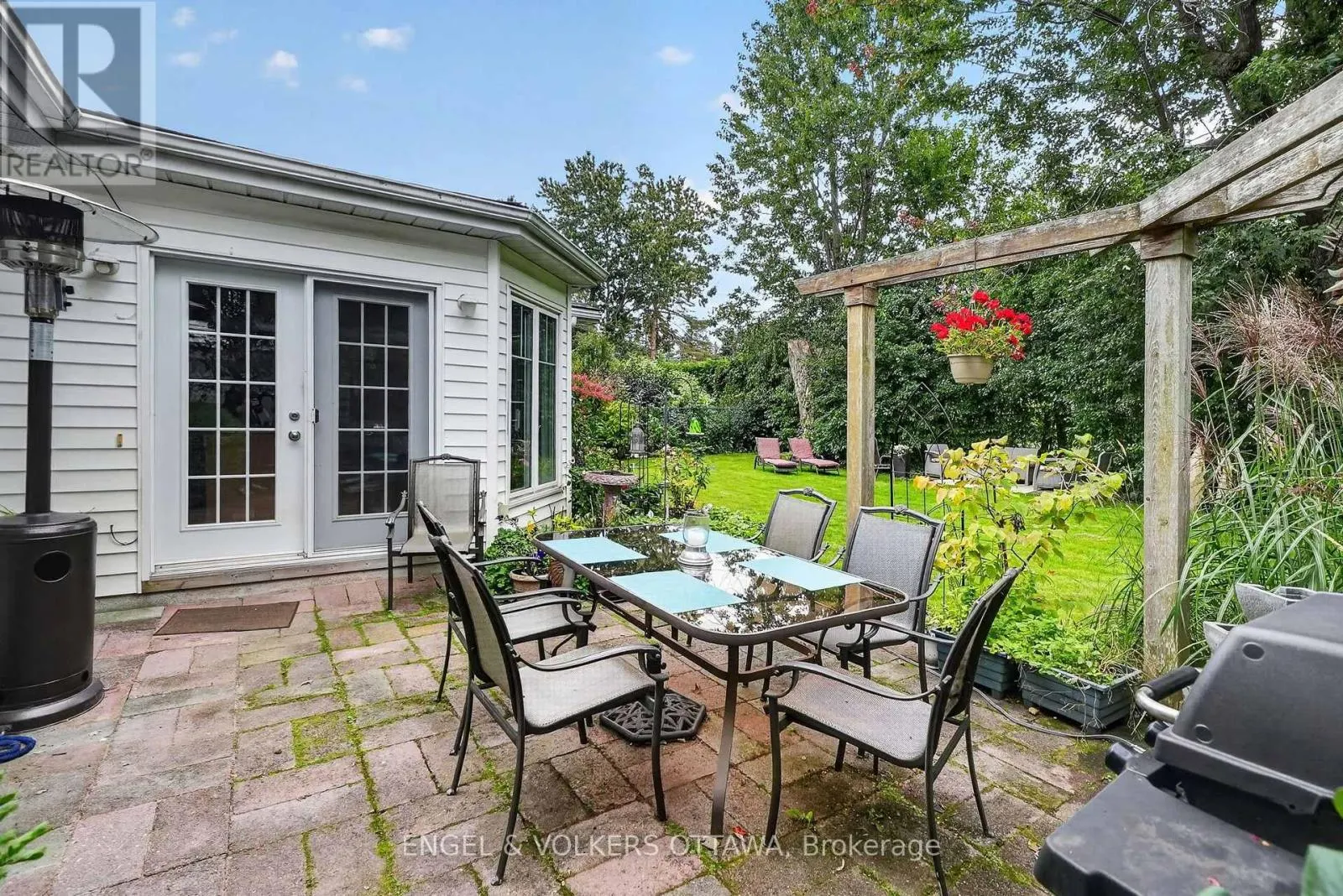 250 FAIRCREST ROAD