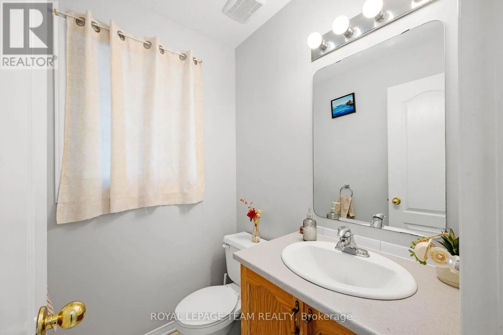 5953 PINEGLADE CRESCENT