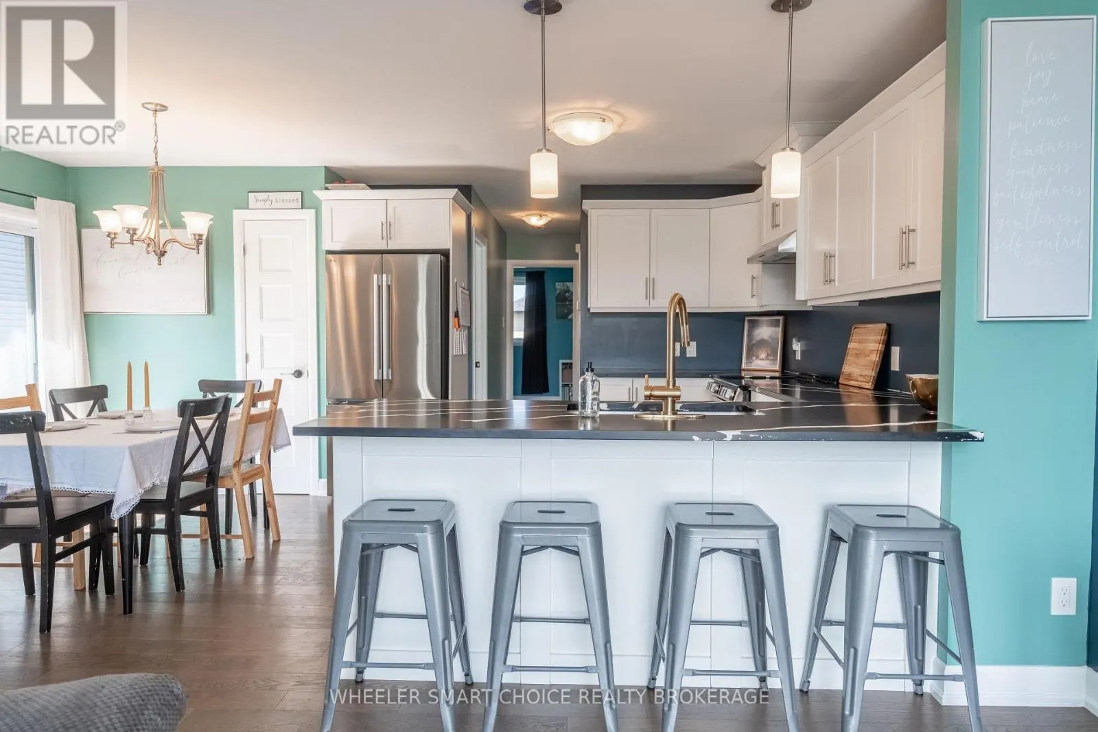63 MERCIER AVENUE E