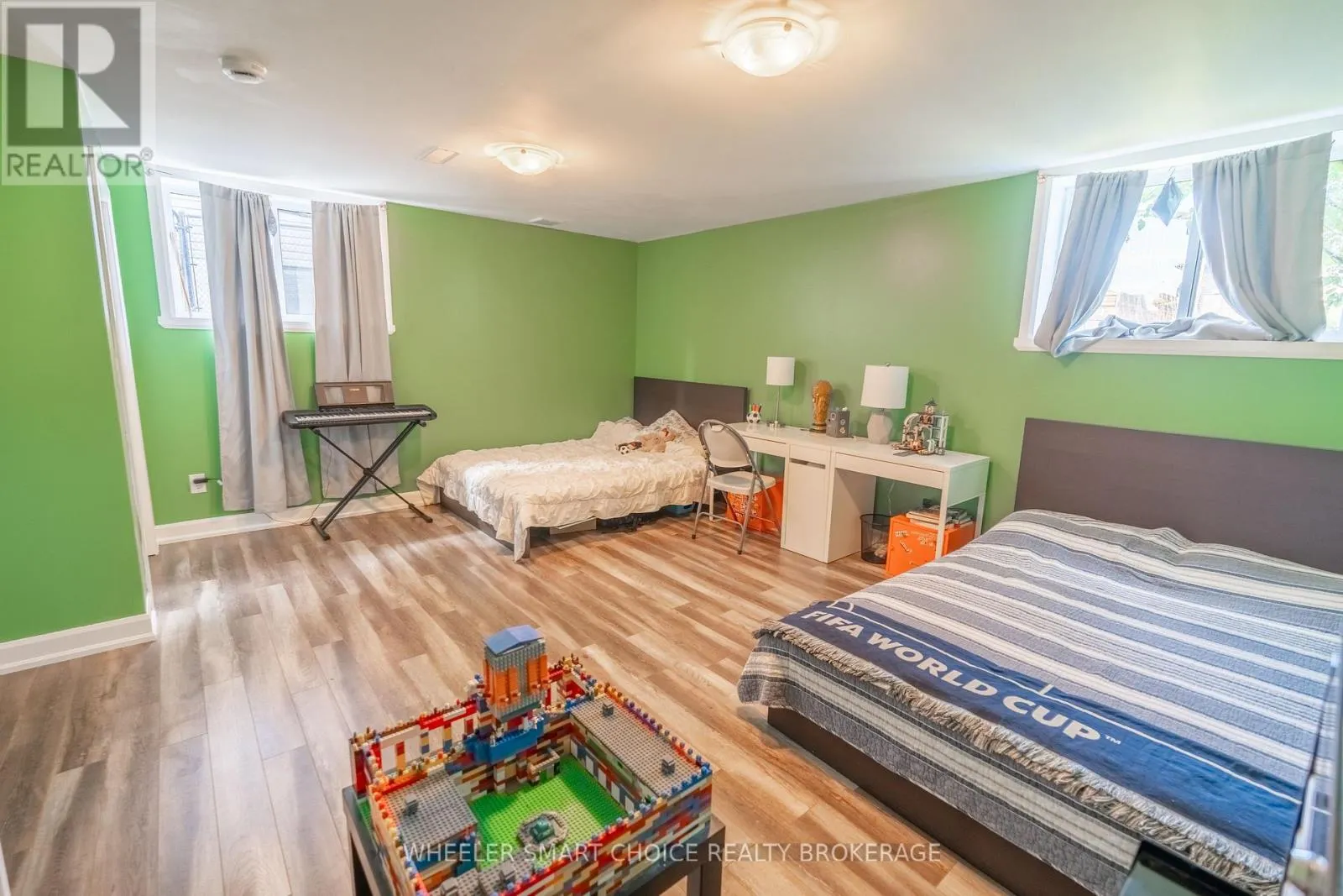 63 MERCIER AVENUE E