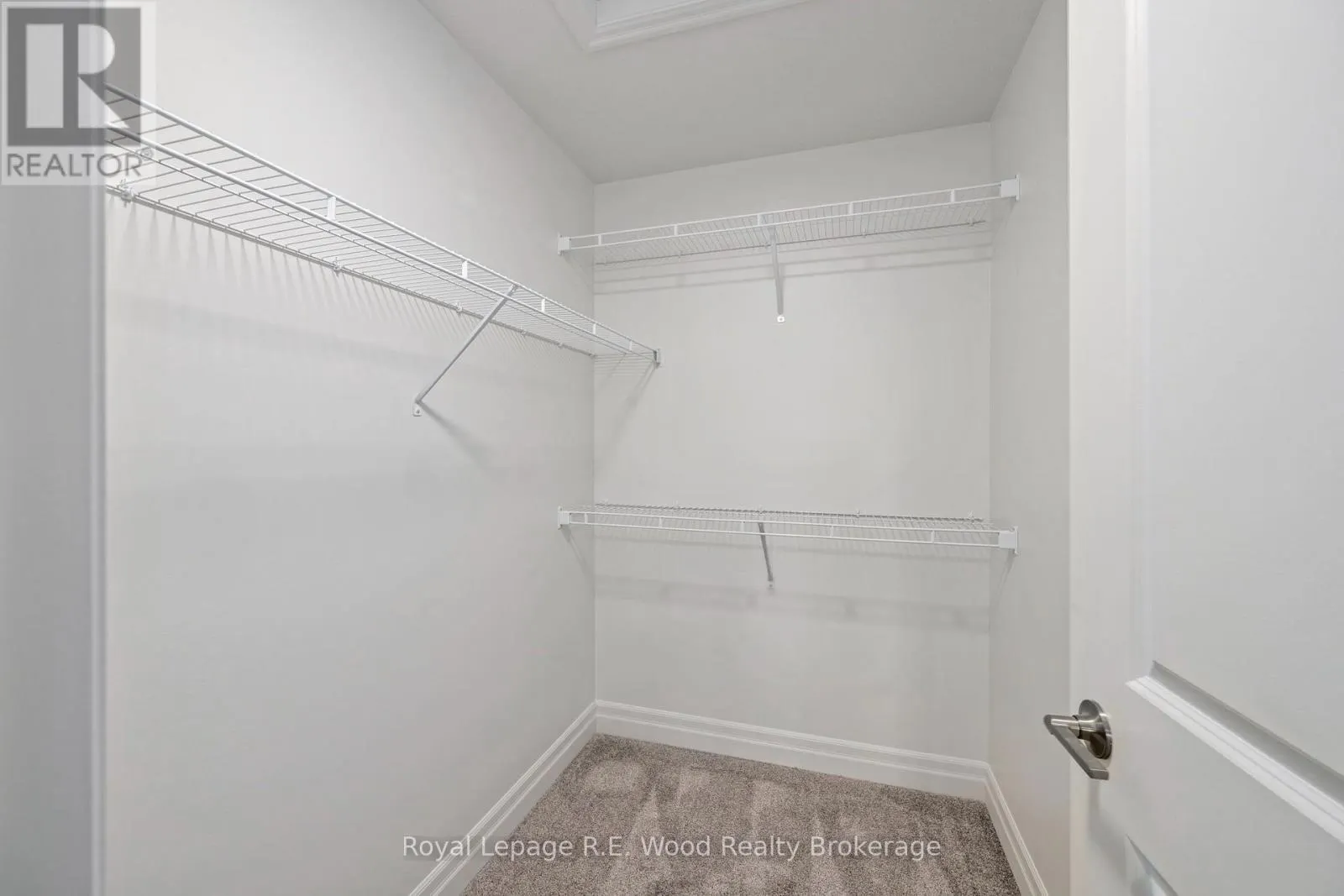7 HOYLAKE ROAD