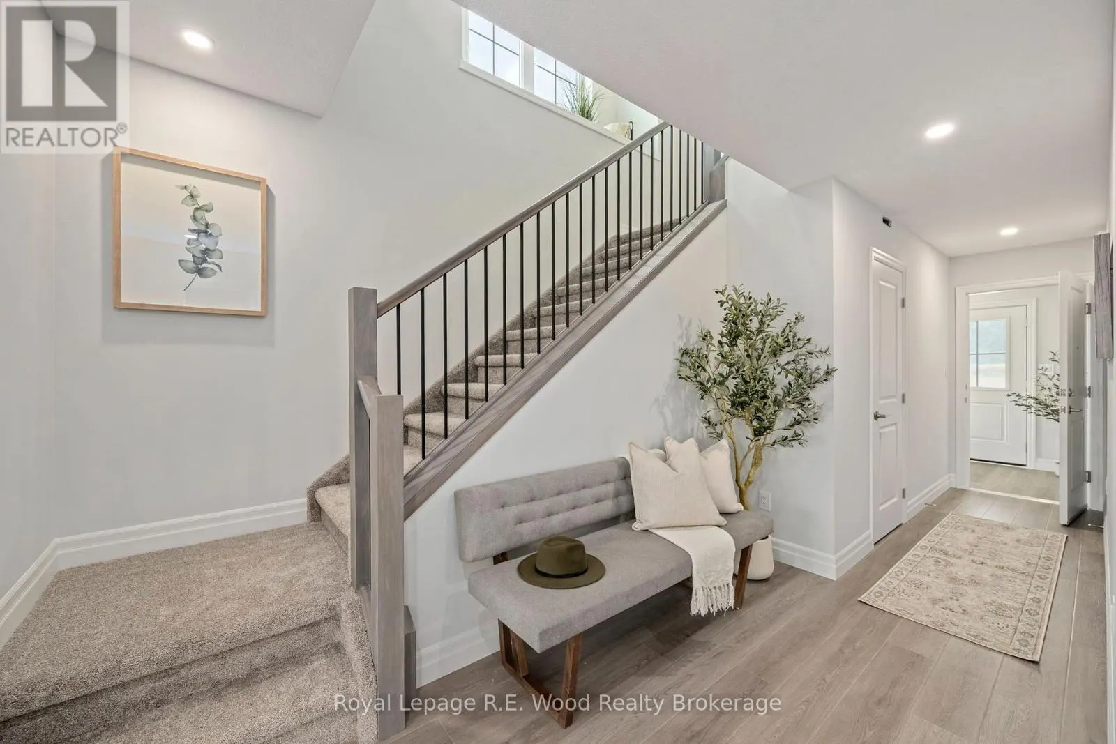 7 HOYLAKE ROAD