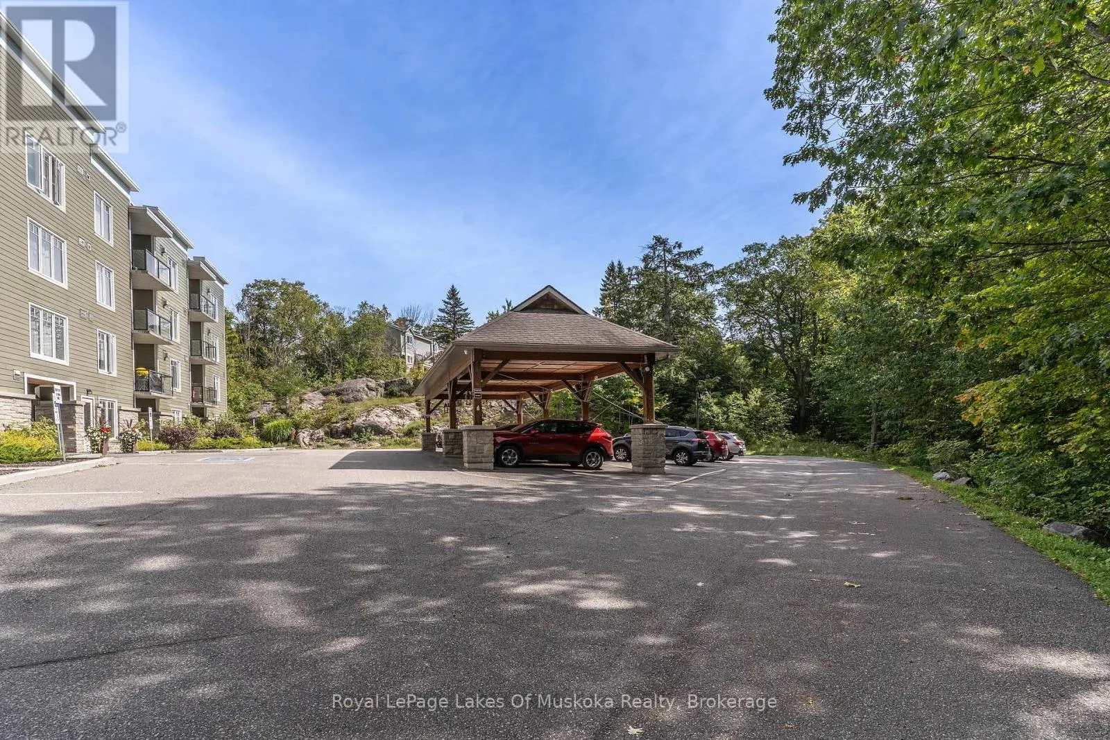 403 - 391 JAMES STREET W #403