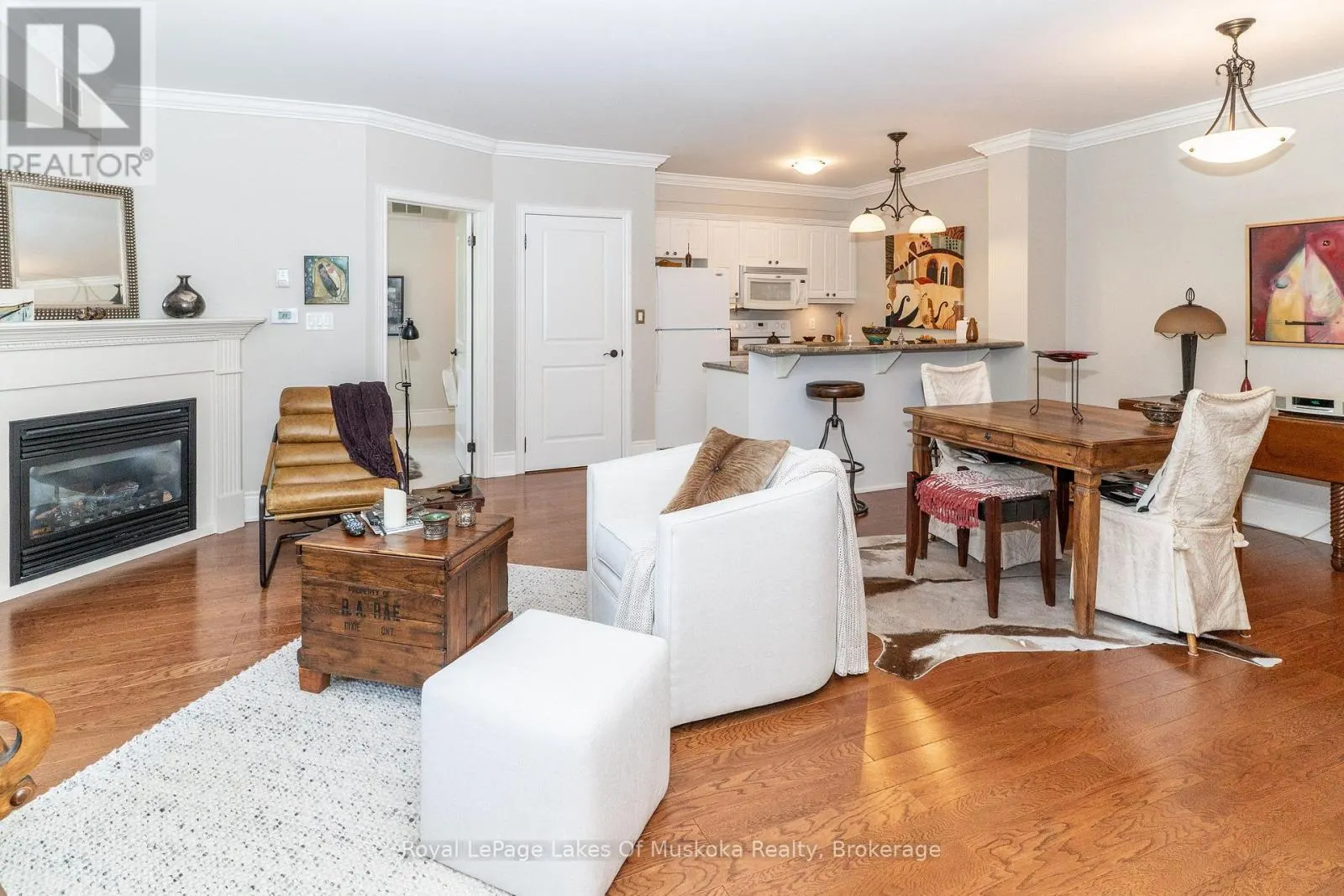 403 - 391 JAMES STREET W #403
