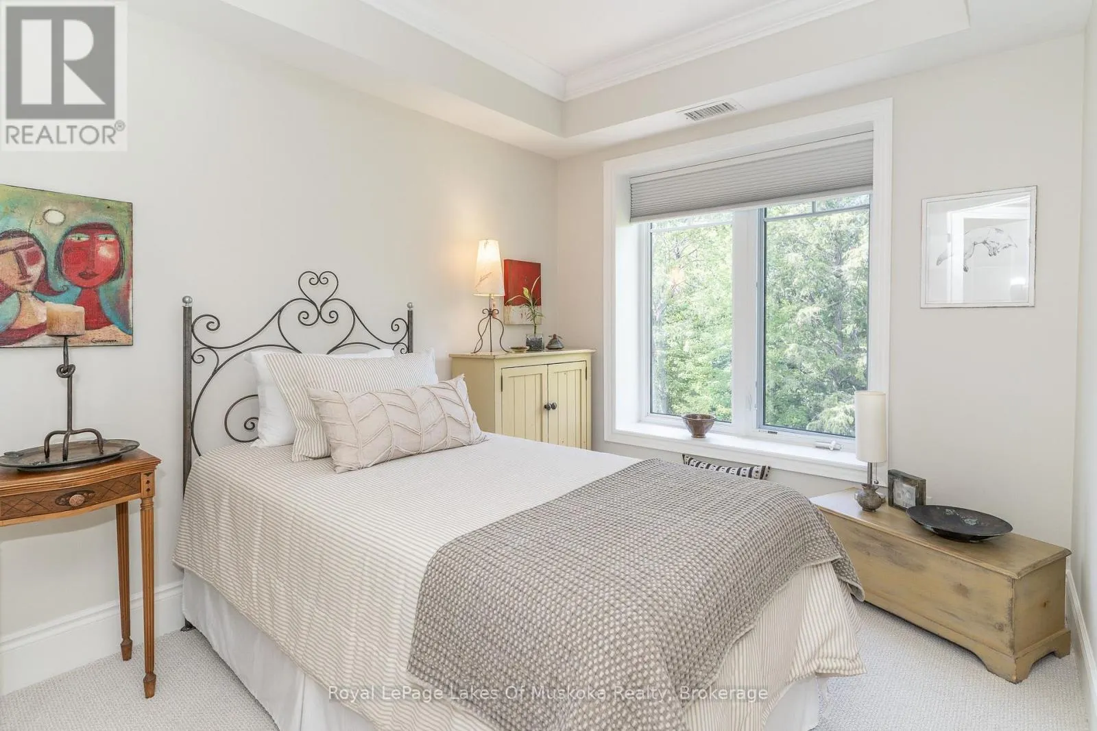 403 - 391 JAMES STREET W #403