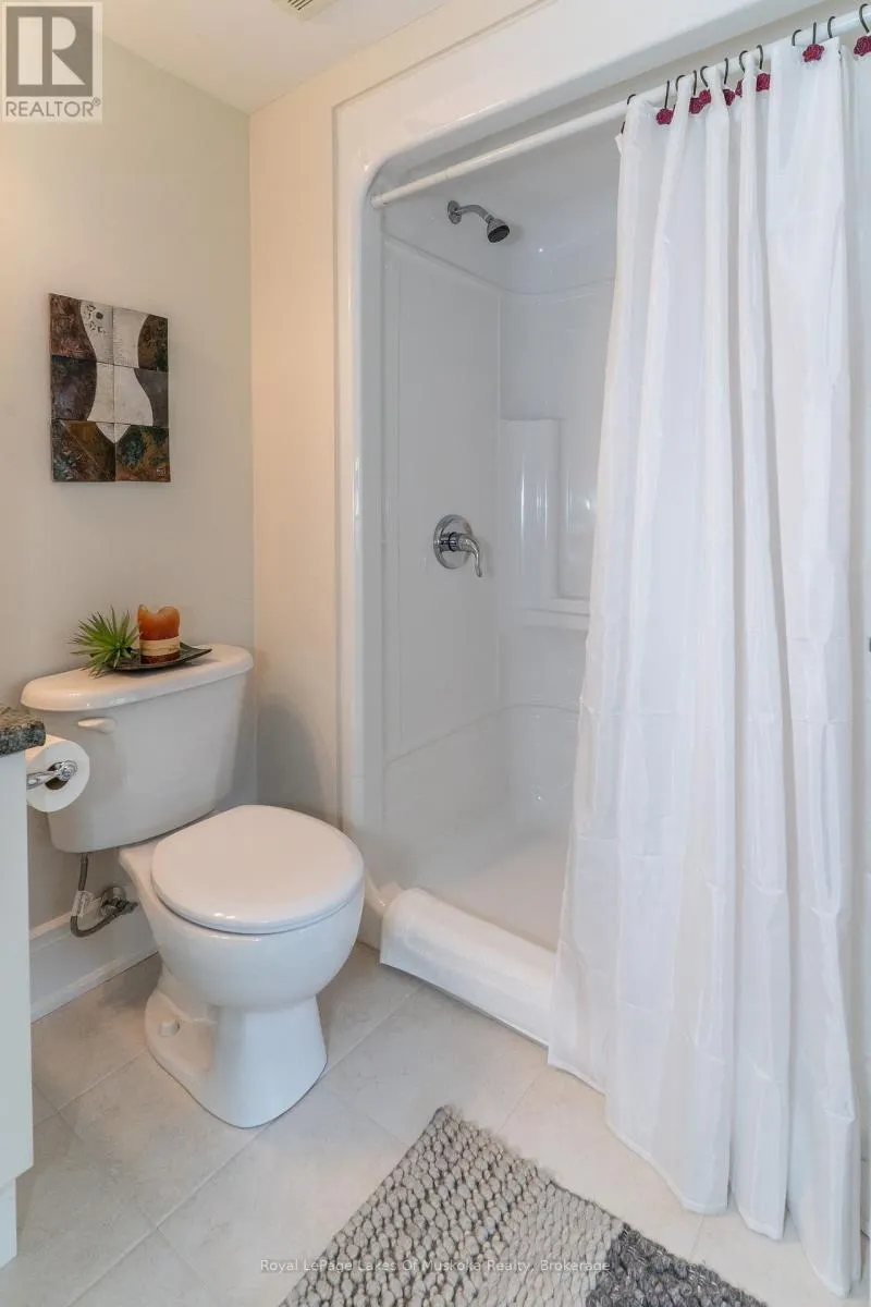 403 - 391 JAMES STREET W #403