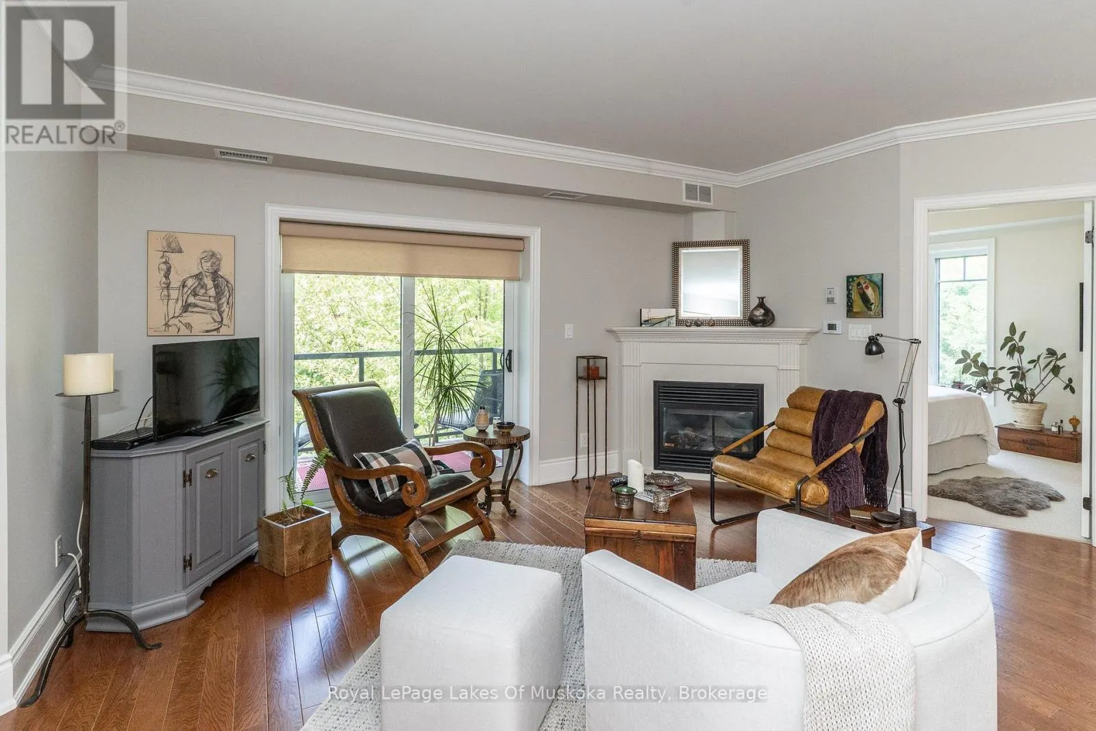 403 - 391 JAMES STREET W #403