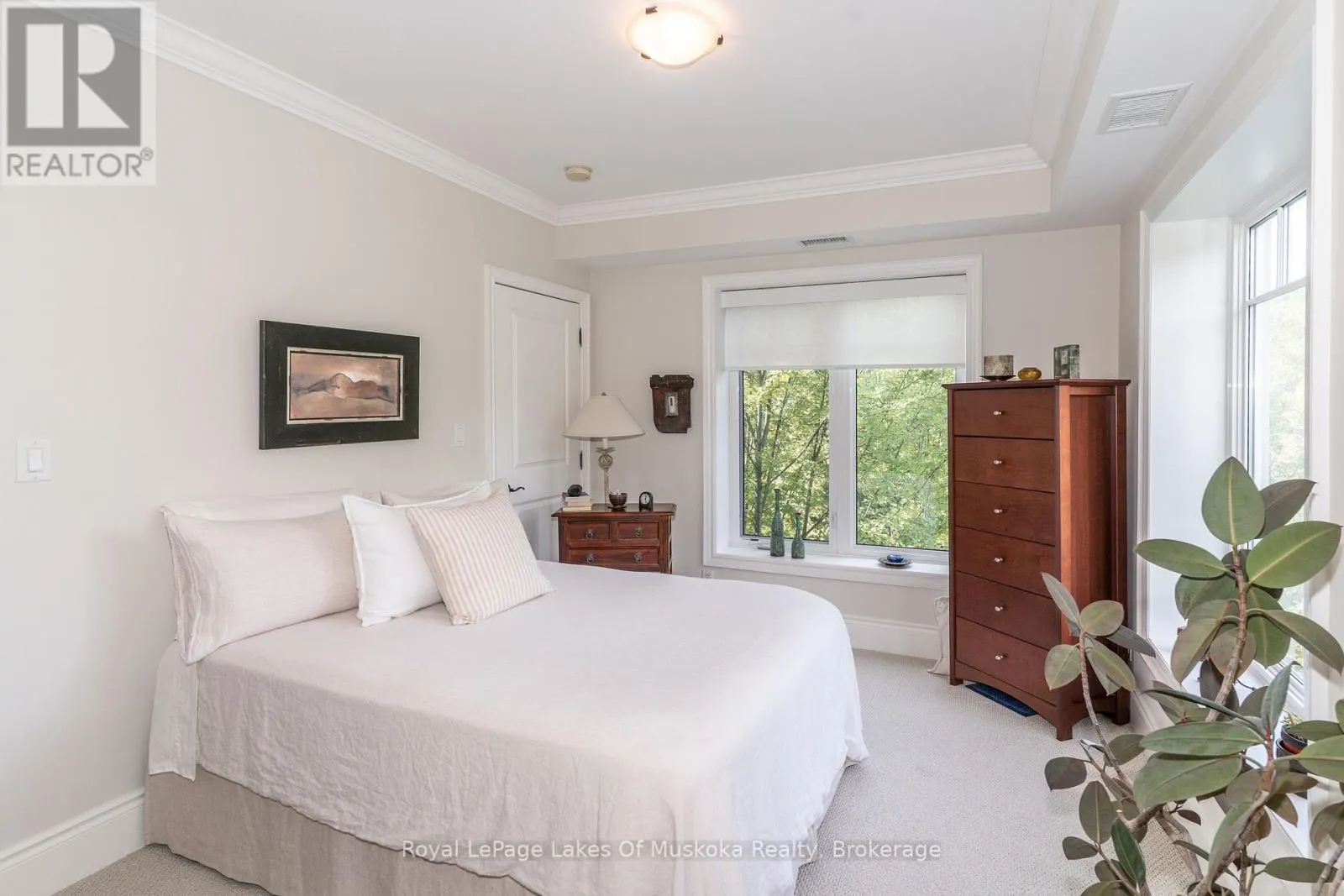 403 - 391 JAMES STREET W #403
