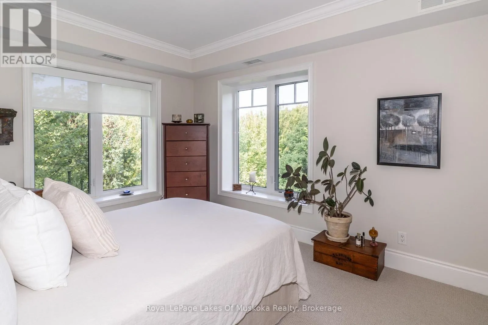 403 - 391 JAMES STREET W #403