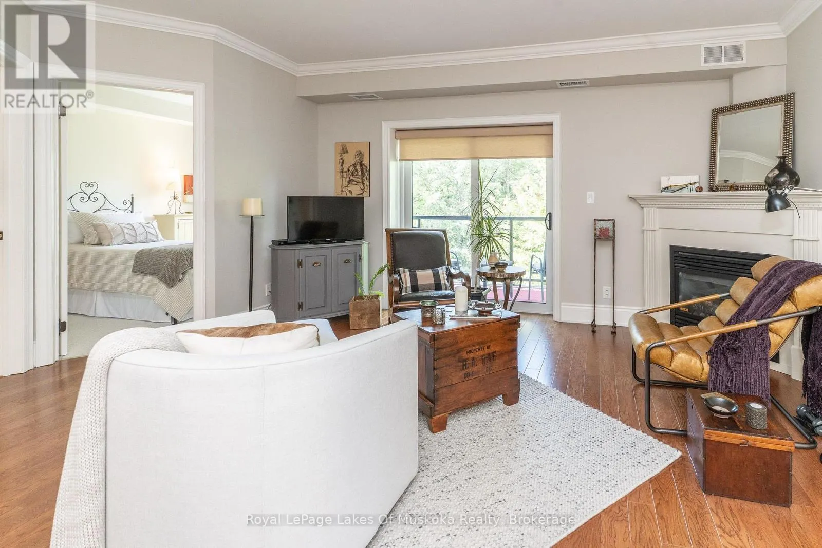 403 - 391 JAMES STREET W #403