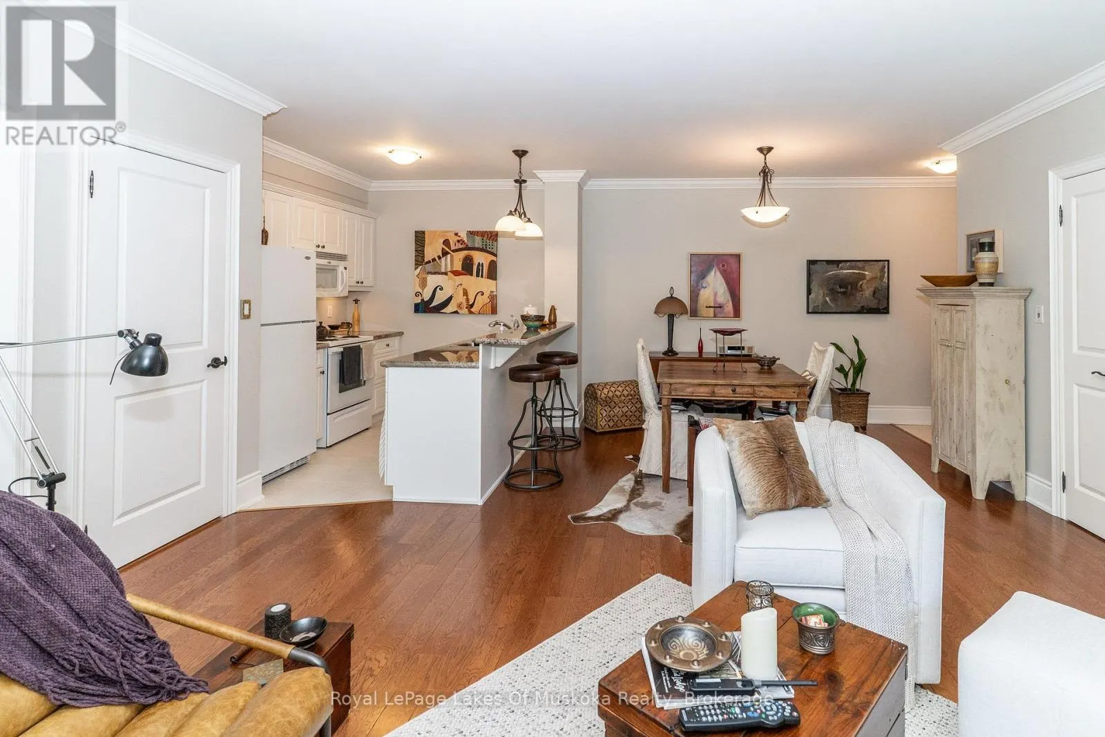 403 - 391 JAMES STREET W #403