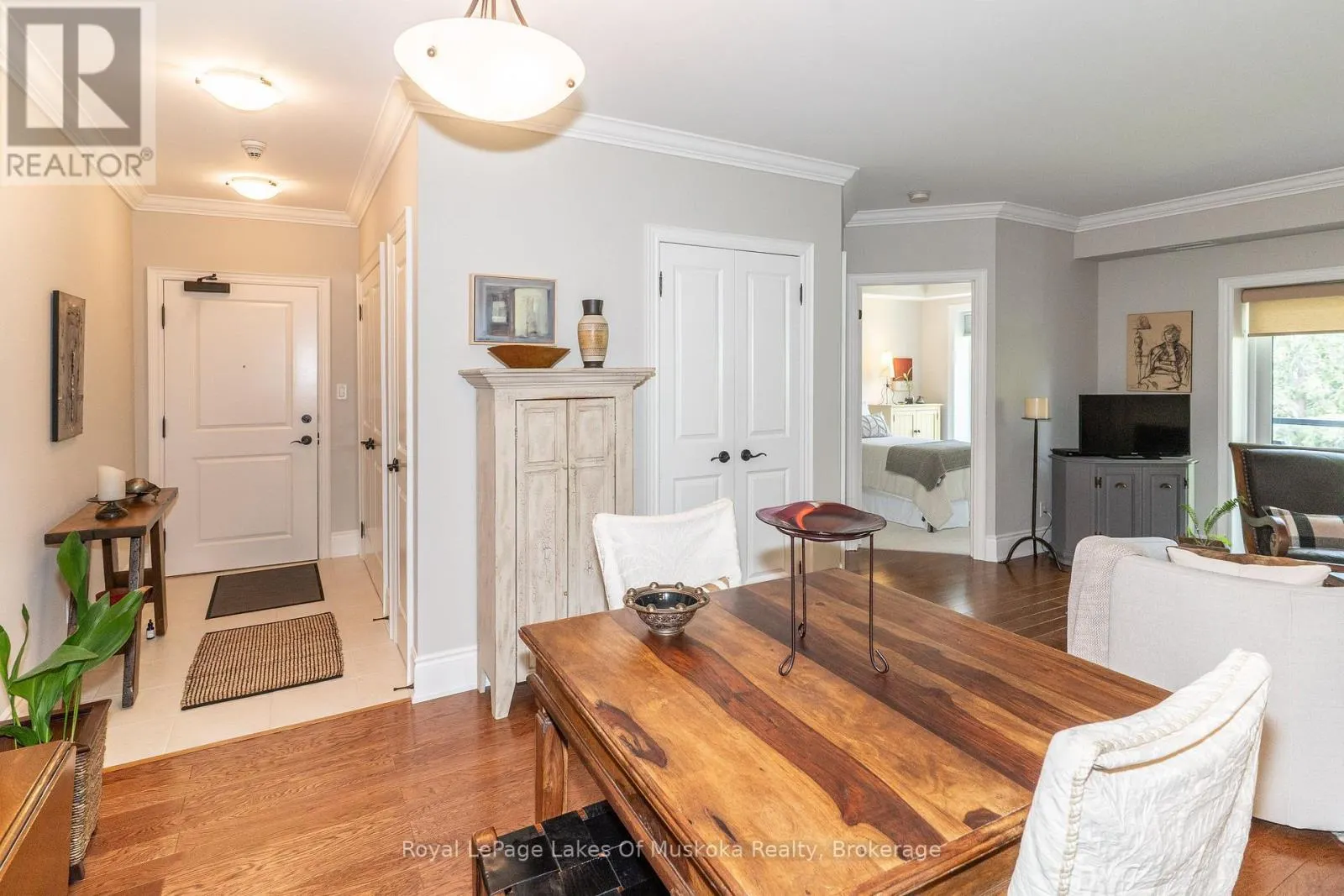 403 - 391 JAMES STREET W #403