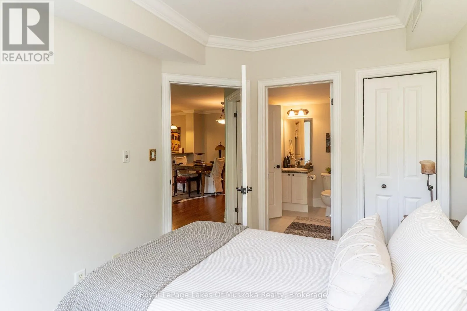 403 - 391 JAMES STREET W #403