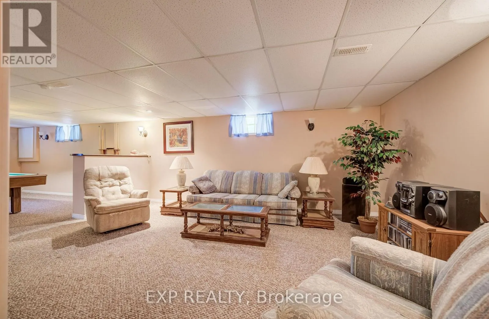 16 BONNYLYN DRIVE