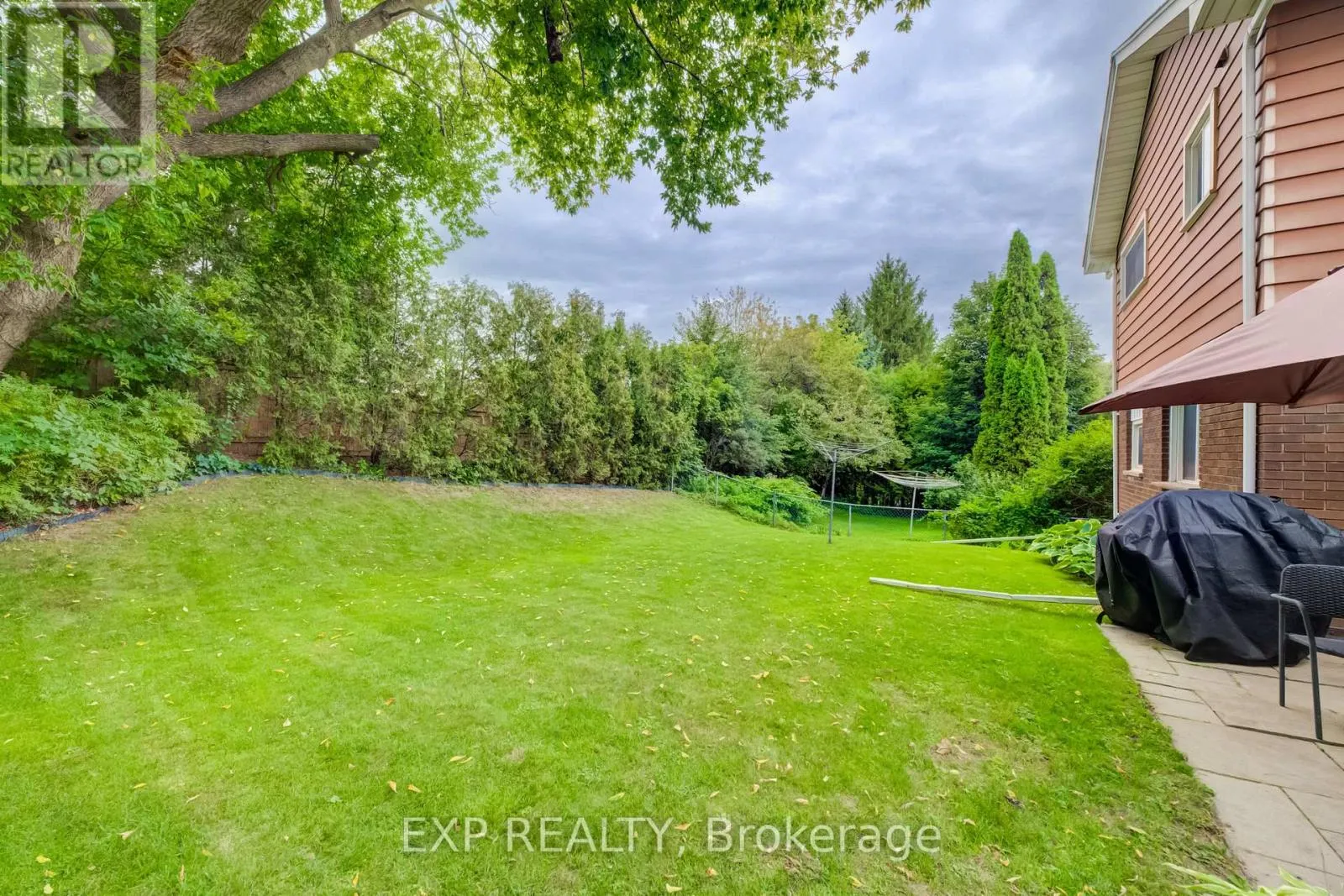 16 BONNYLYN DRIVE