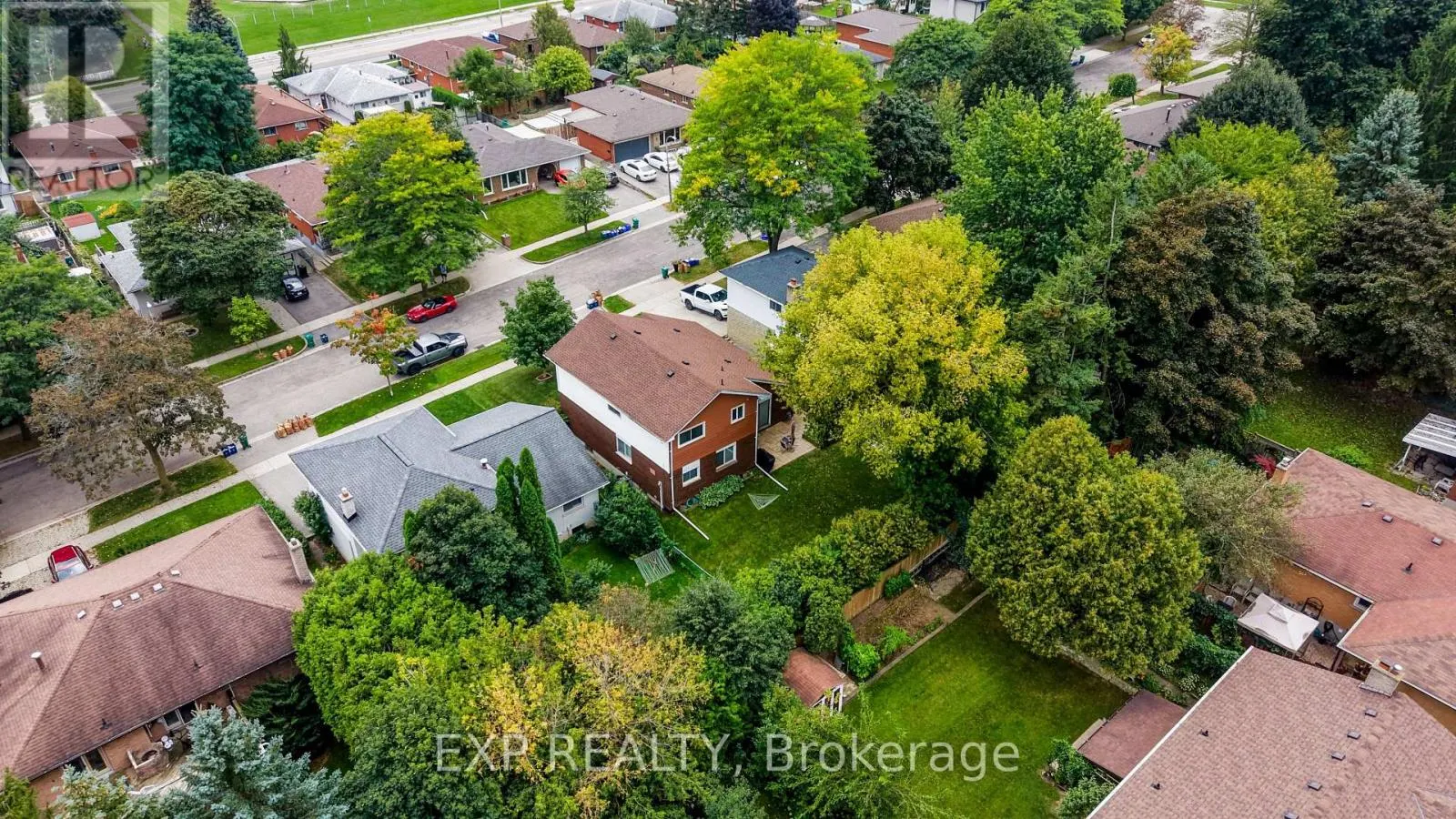 16 BONNYLYN DRIVE