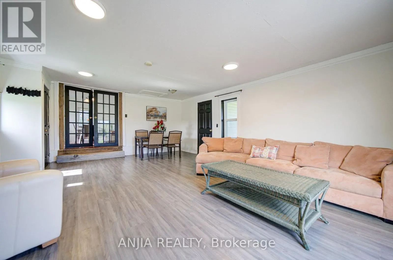 1290 ROSEBUSH ROAD