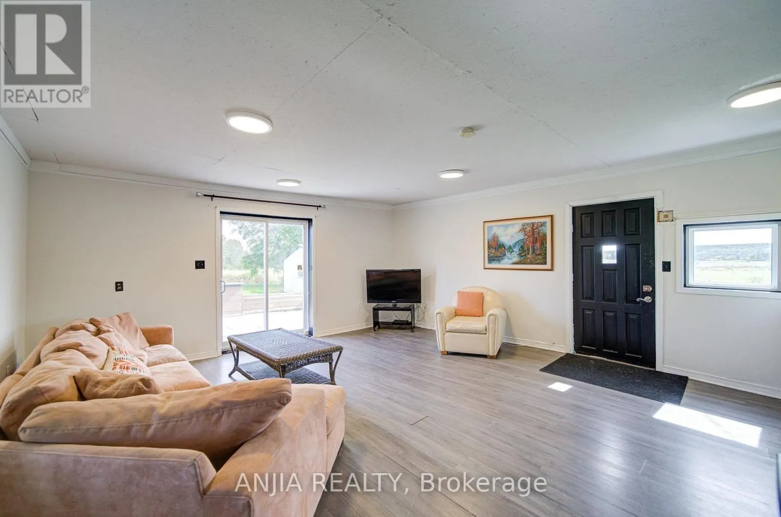 1290 ROSEBUSH ROAD