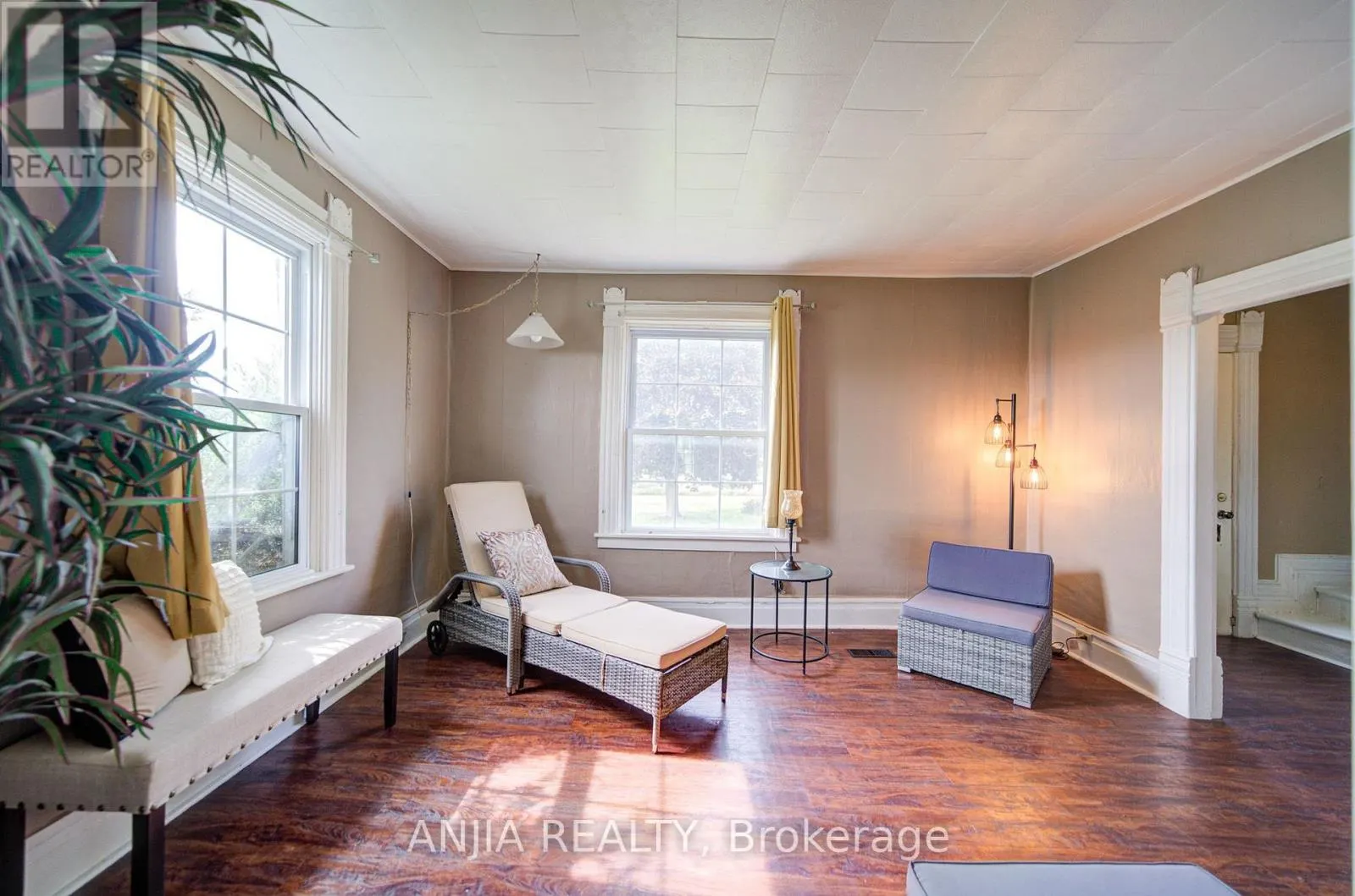 1290 ROSEBUSH ROAD