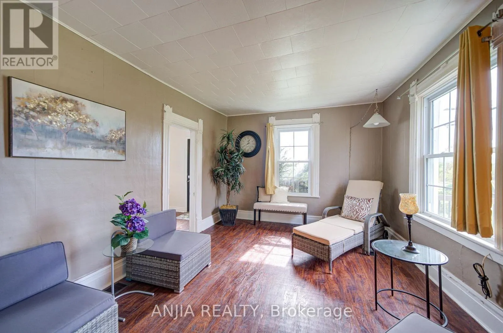 1290 ROSEBUSH ROAD