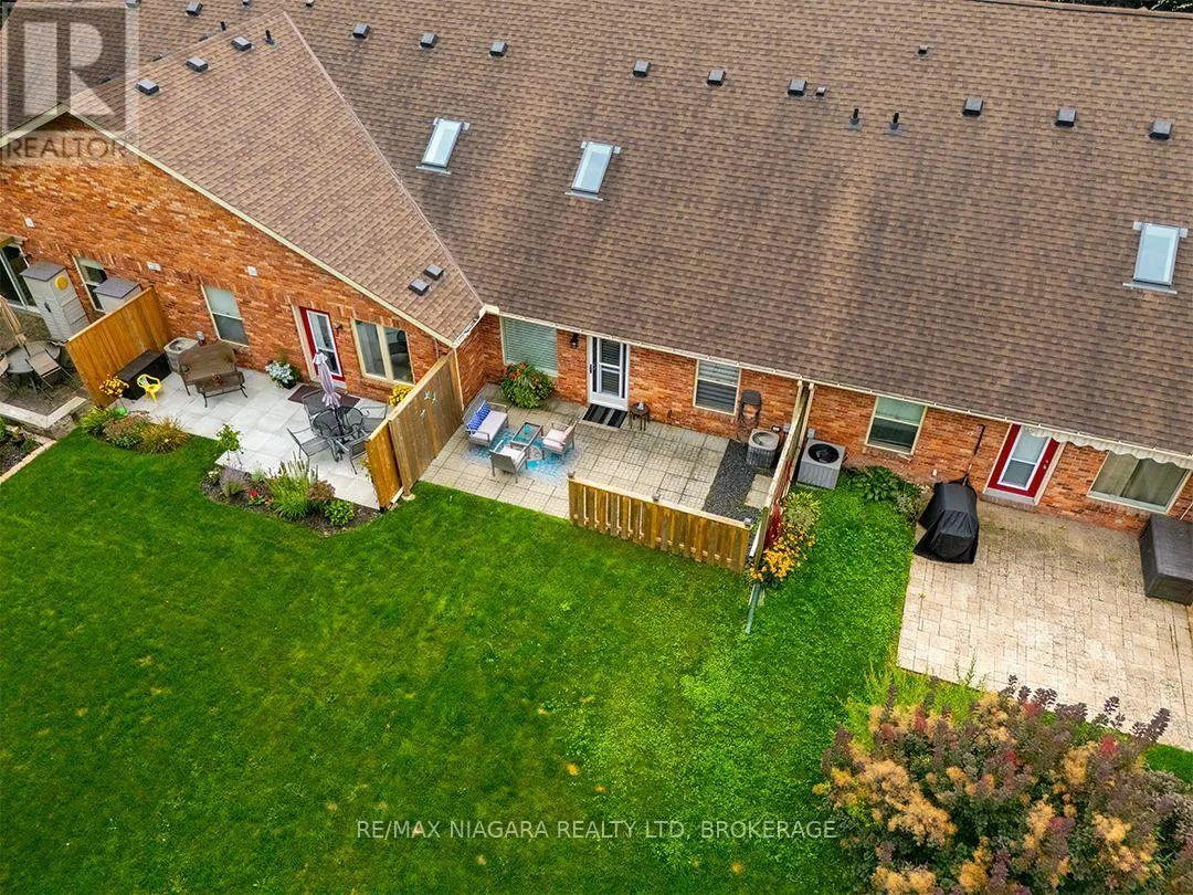 319 ELGIN STREET