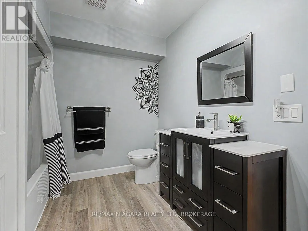 319 ELGIN STREET