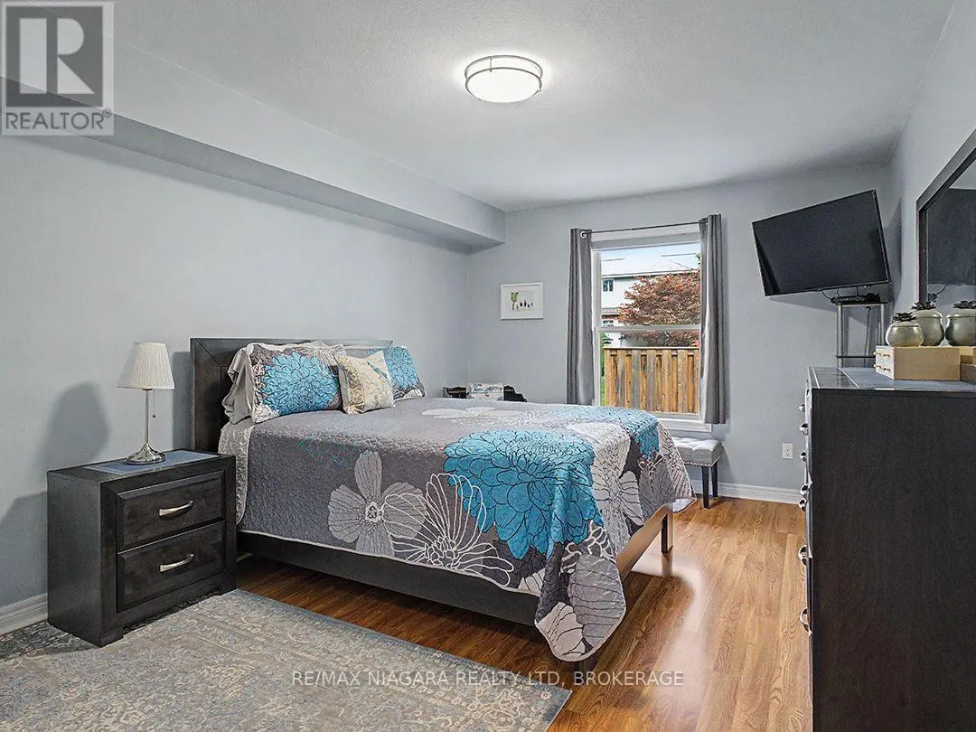 319 ELGIN STREET