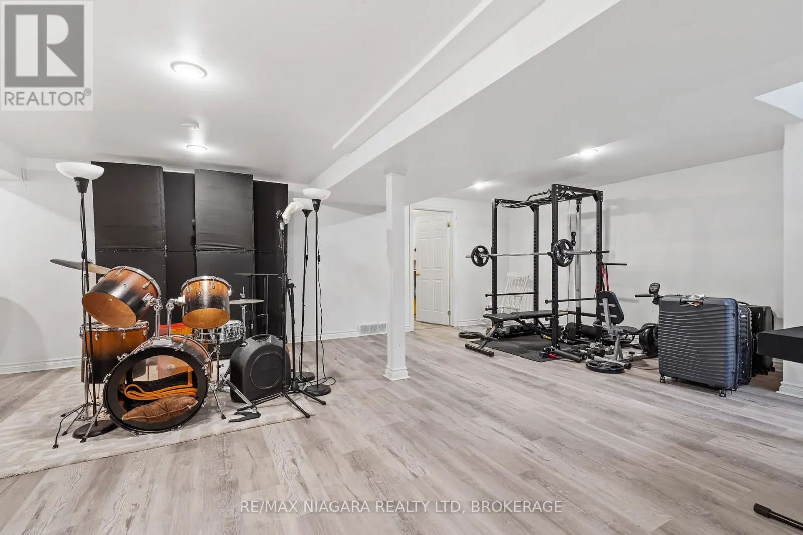 17 - 1448 NIAGARA STONE ROAD #17