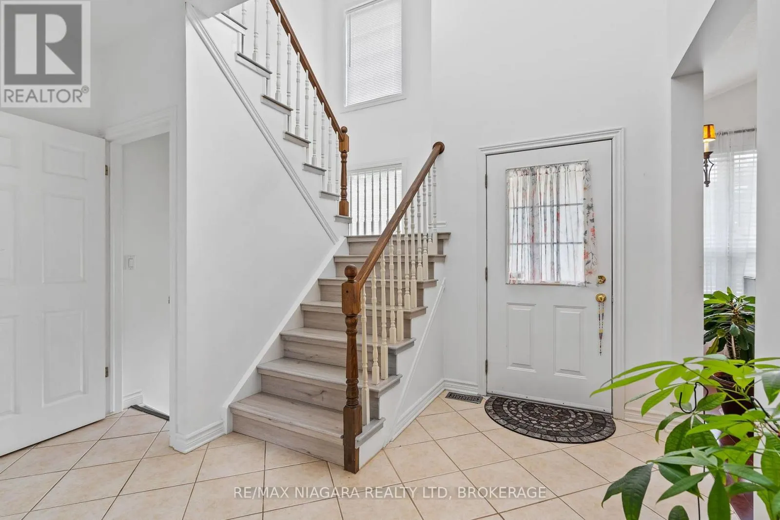 17 - 1448 NIAGARA STONE ROAD #17