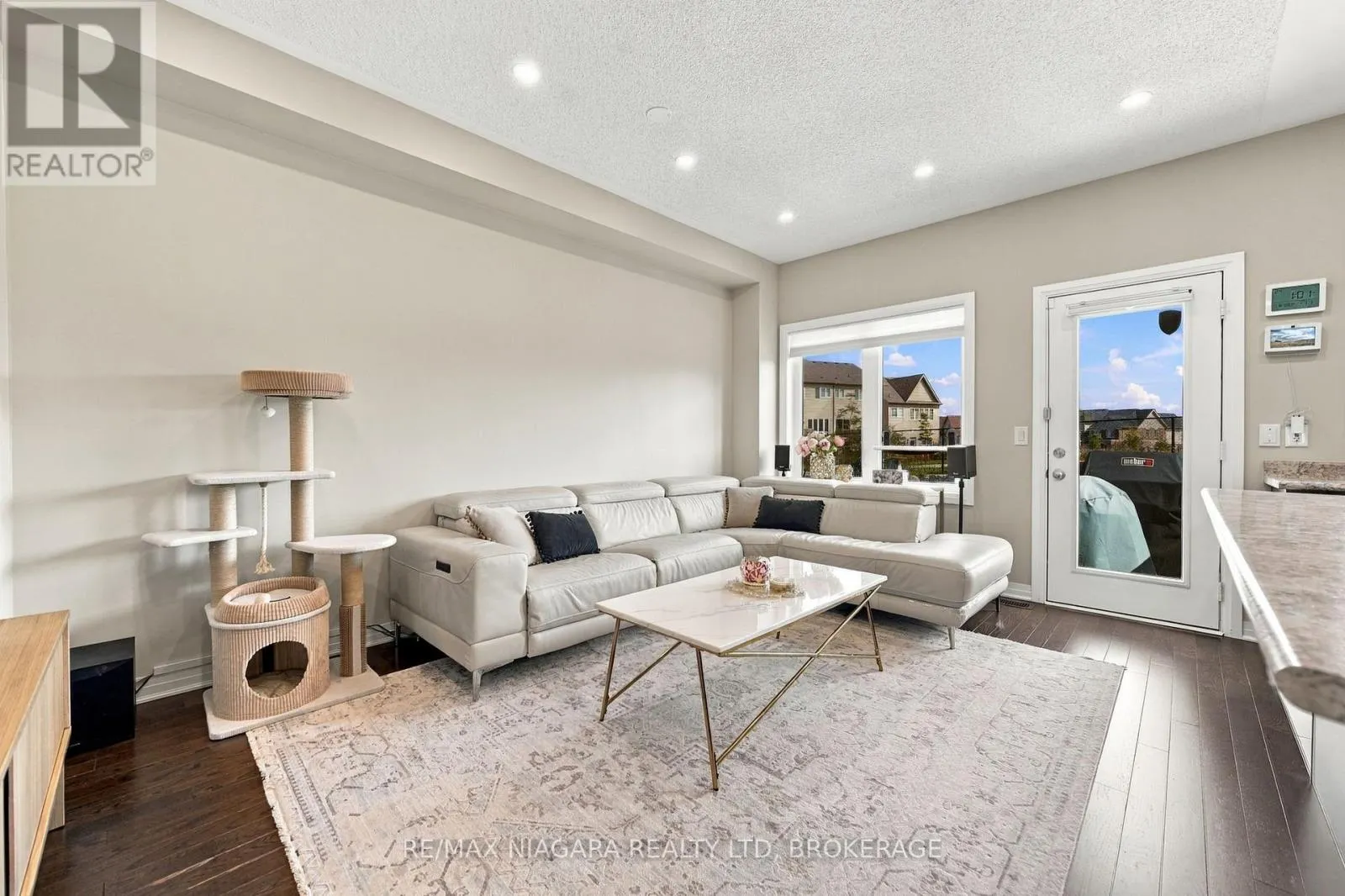 4032 FRACCHIONI DRIVE