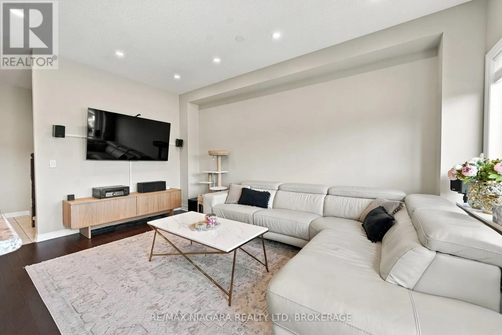 4032 FRACCHIONI DRIVE