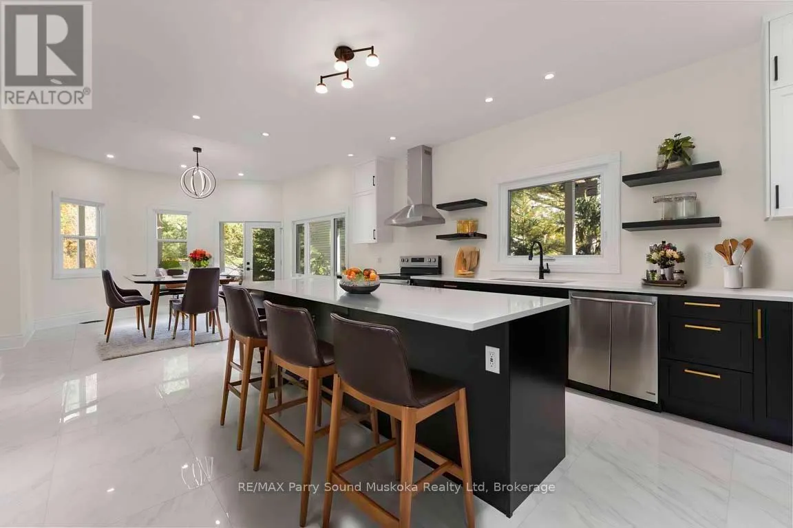 14-16 KNOWLES CRESCENT