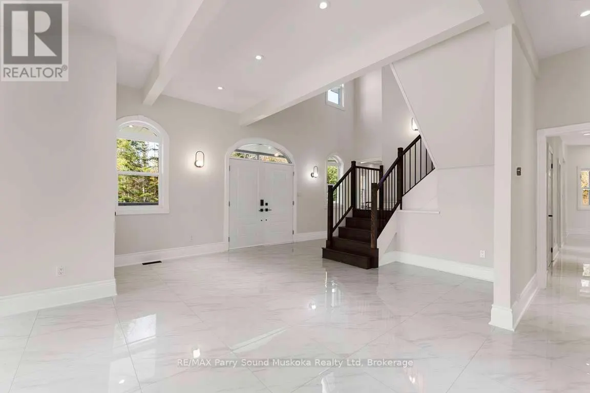 14-16 KNOWLES CRESCENT