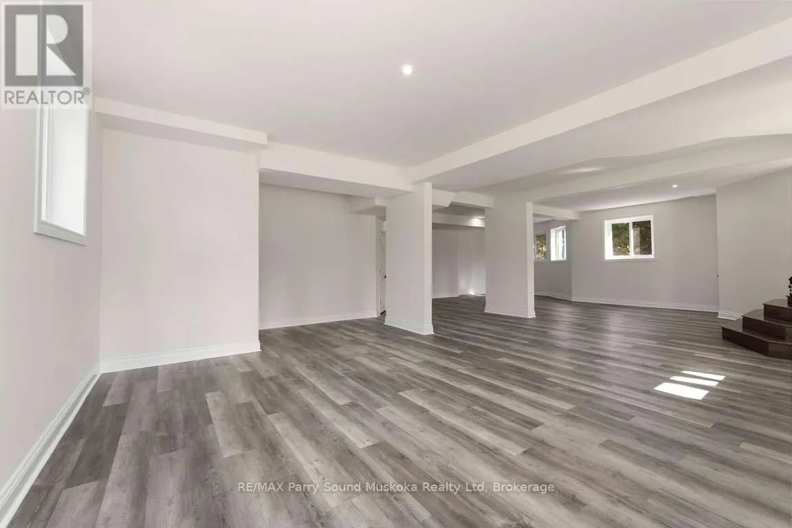 14-16 KNOWLES CRESCENT