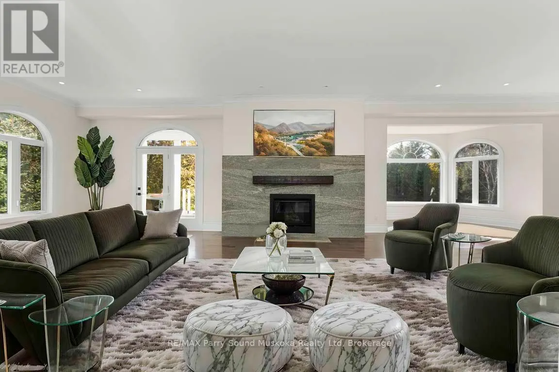 14-16 KNOWLES CRESCENT