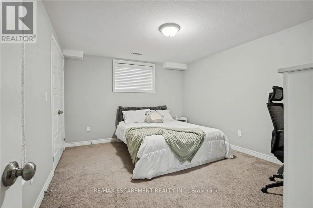 12 SILVERWOOD AVENUE