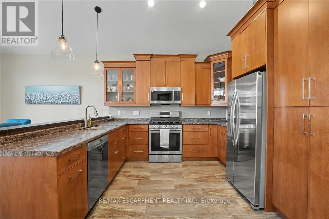 12 SILVERWOOD AVENUE