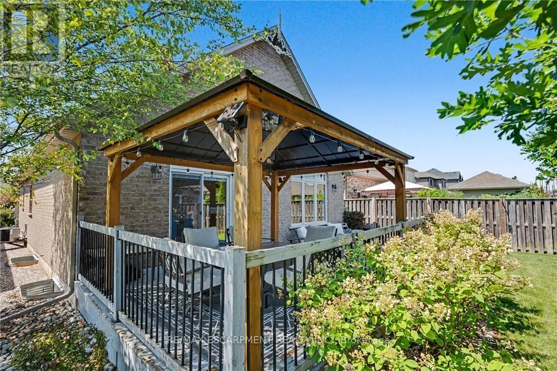 12 SILVERWOOD AVENUE