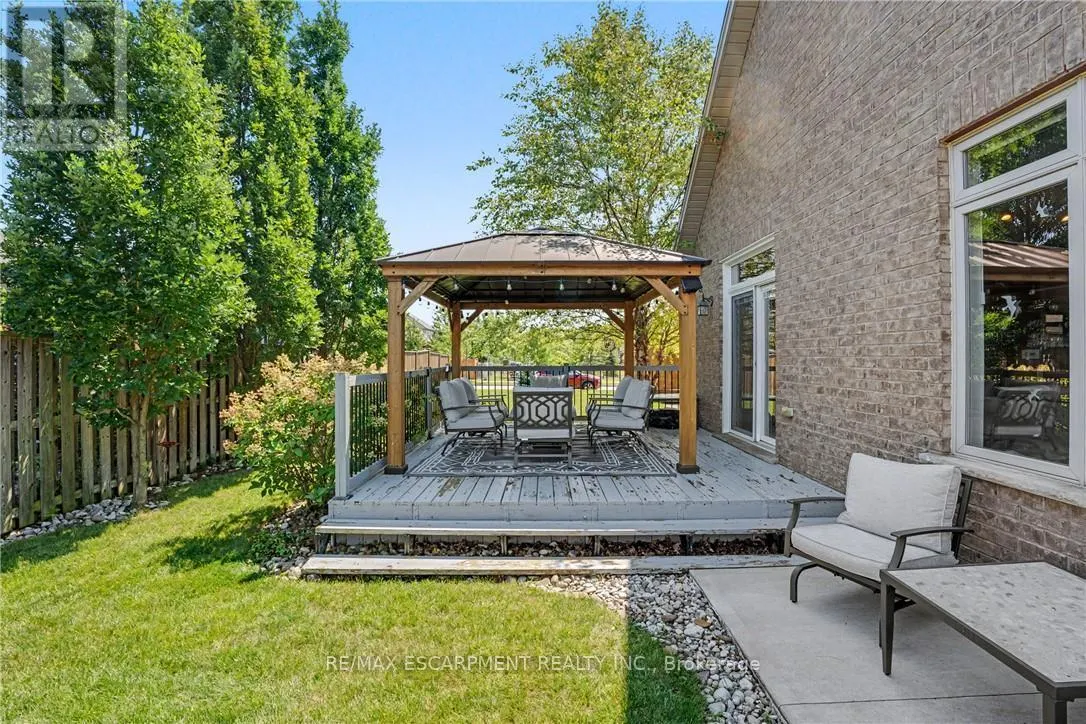 12 SILVERWOOD AVENUE