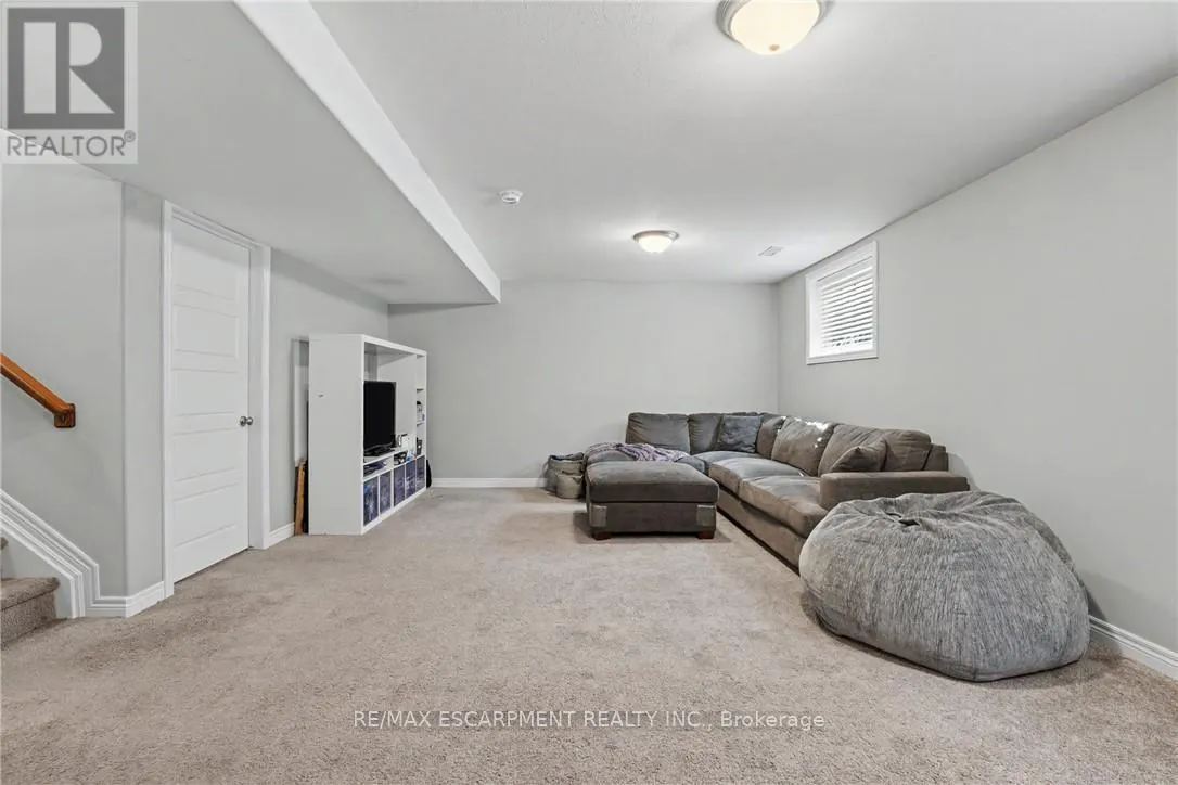 12 SILVERWOOD AVENUE